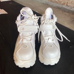 NEVER WORN Buffalo London shoes